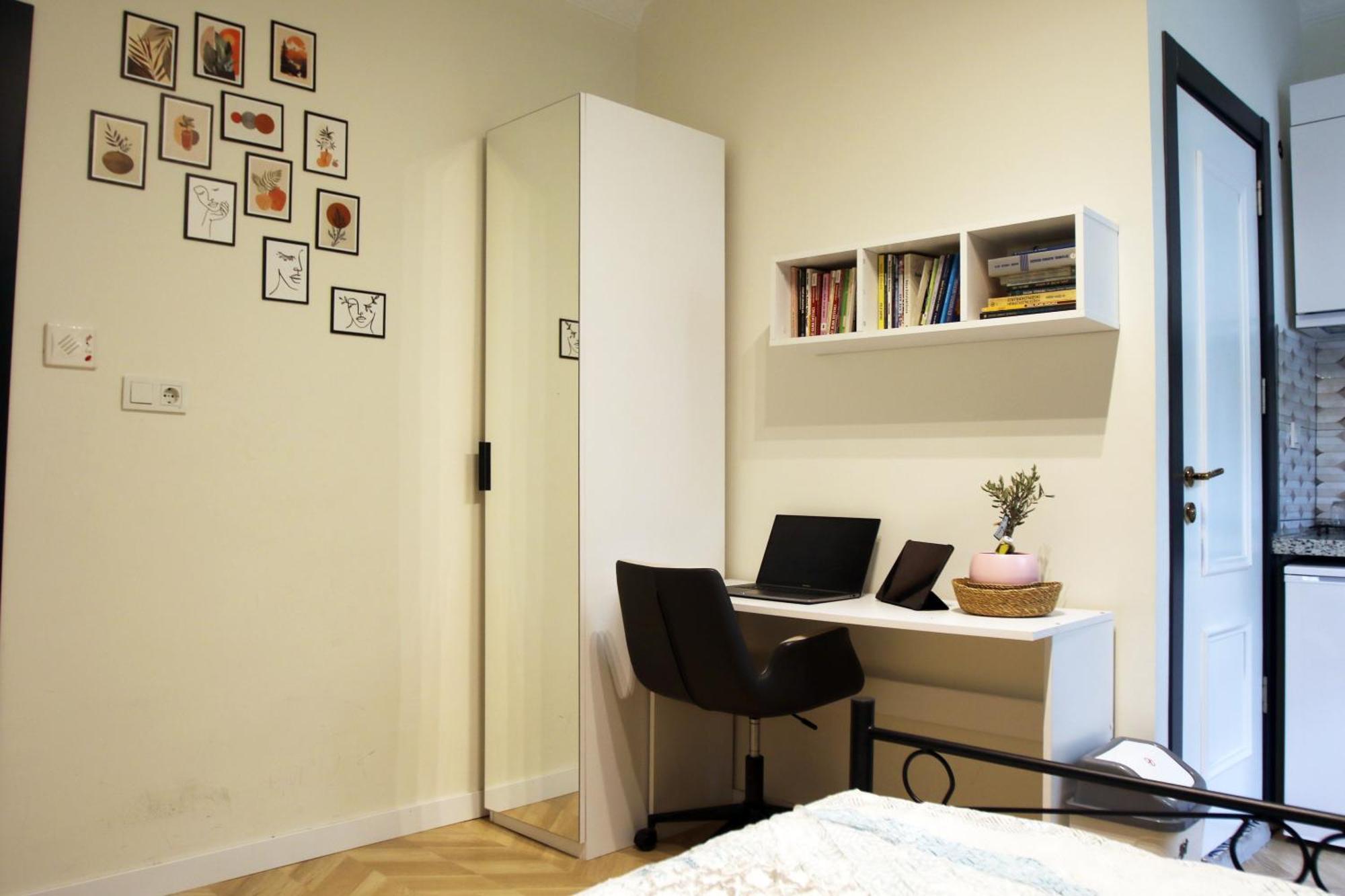 2br And 2bath Balcony In Heart Of Isatanbul #3 Daire İstanbul